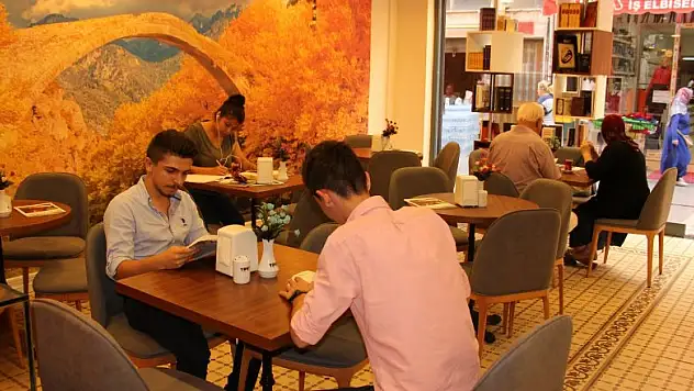 TDV'den 'Kitap Kafe' konsepti