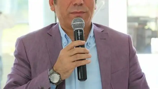 Genç: 'Millet düşmanlarıyla mücadelemizi diri tutmalıyız'