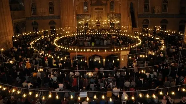 Diyanet İşleri Başkanlığı: 'Sandalyede namaz olmaz'