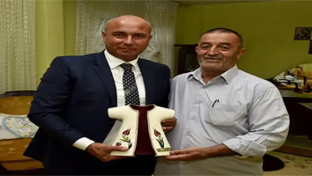 Togar'dan hacılara ziyaret