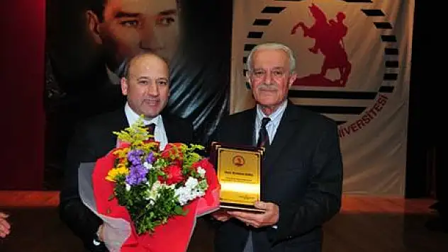 OMÜ'den Necip Fazıl Konferansı