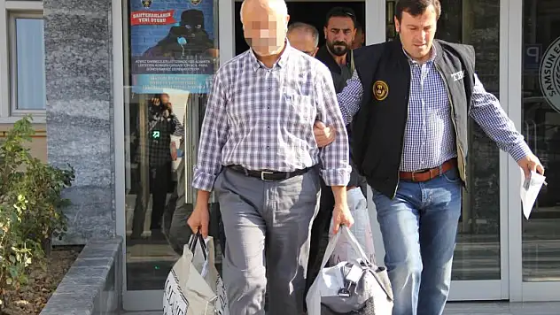 Emekli polis müdürlerine ByLock gözaltısı