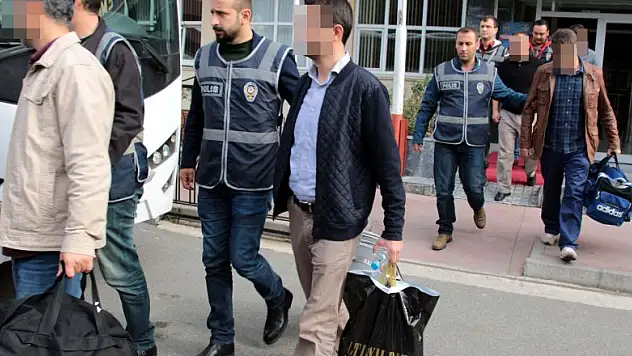 10 hakim ve savcı adliyeye sevk edildi