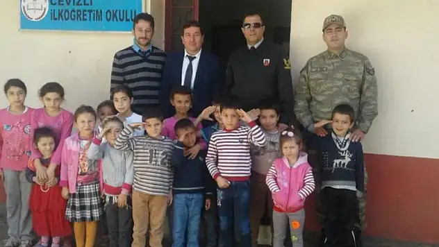 Cevizli İlkokulu'na ziyaret
