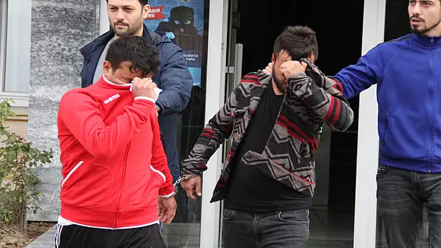 Uyuşturucu ticaretine 2 gözaltı