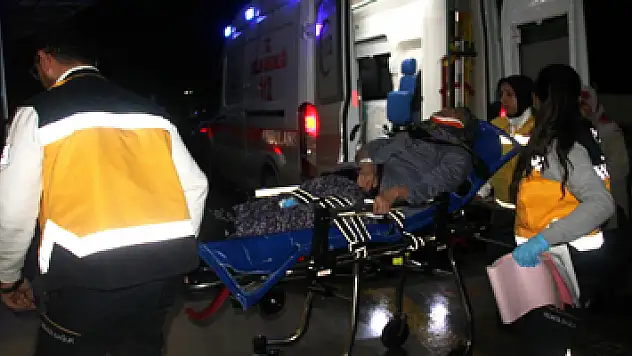 Bafra'da iki otomobil çarpıştı: 3 yaralı