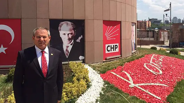 Milletvekili Zeybek'ten 10 Kasım Mesajı!