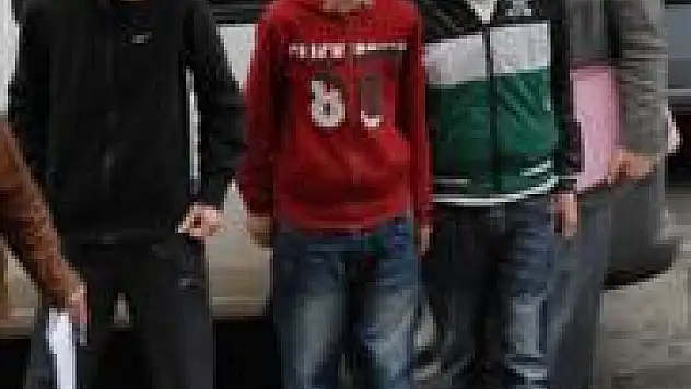 Dondurma hırsızlığı zanlısı 5 kilşi gözaltına alındı