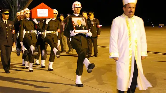 Şehit Bolat'ın cenazesi Samsun'a getirildi