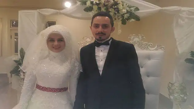 Esra & Yunus Emre'nin en mutlu günü