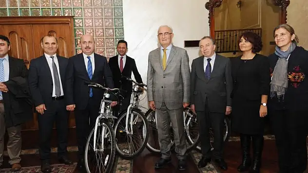  Büyükşehire bin 200 bisiklet