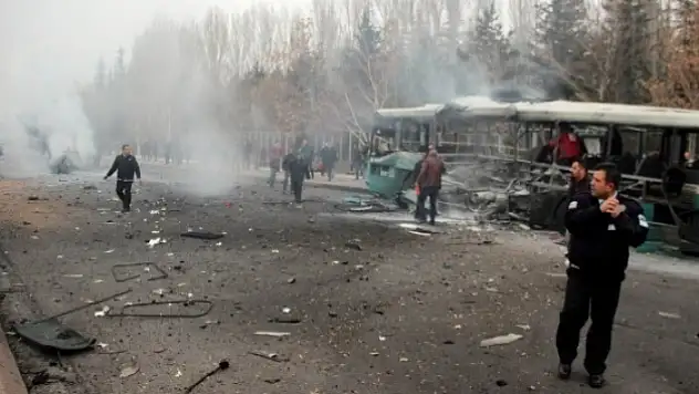 Kayseri'deki patlamaya geçici yayın yasağı getirdi