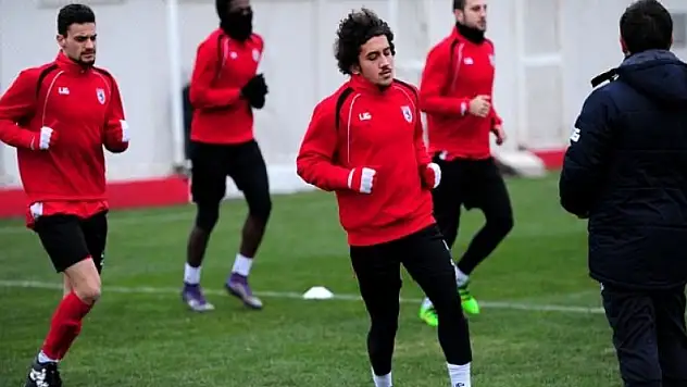 Samsunspor kendini yeniledi