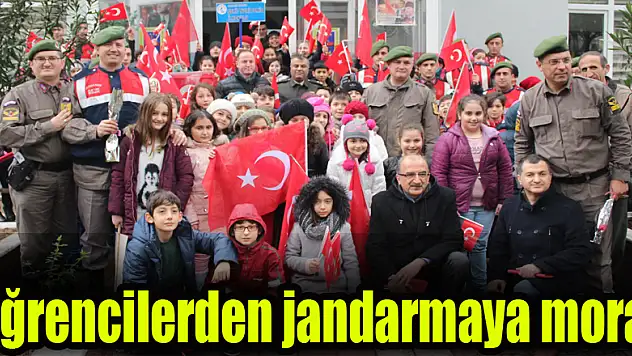 Öğrencilerden jandarmaya moral