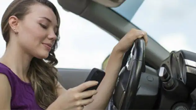 Teknoloji sürücülerin dikkatini dağıtıyor