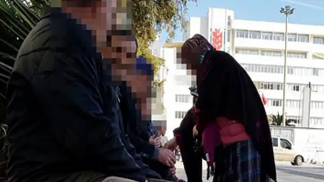 Gündüz vakti meydanda fuhuş pazarlığı