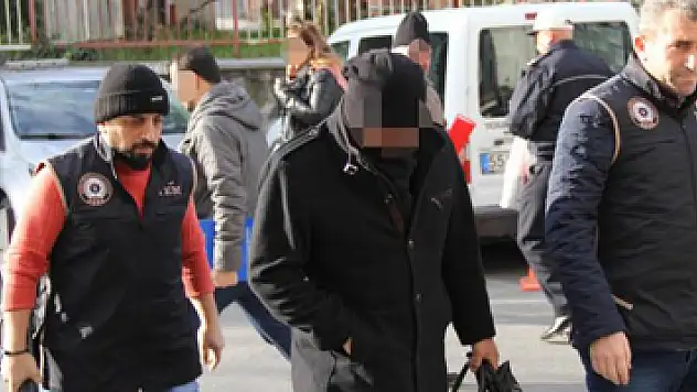 Polis yapılanmasından 8 kişi adliyede