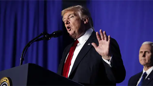 Trump'tan Meksika'ya yüzde 20 vergi