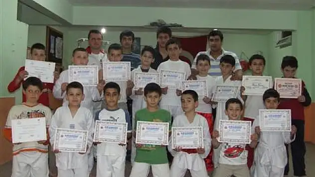 Akademi'de kuşak heyecanı