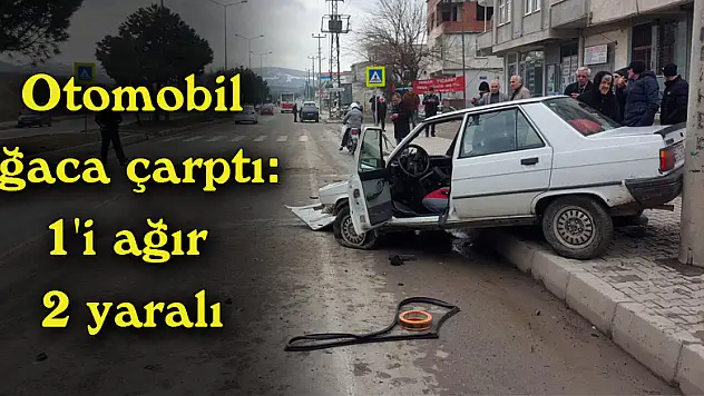 Otomobil ağaca çarptı: 1'i ağır 2 yaralı