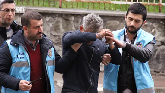 Samsun'da 8 iş yerinden hırsızlık yapan 2 kişi yakalandı