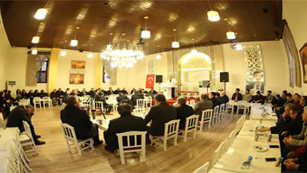 Kırcalı: '94 yılda 65 hükümet kuruldu'