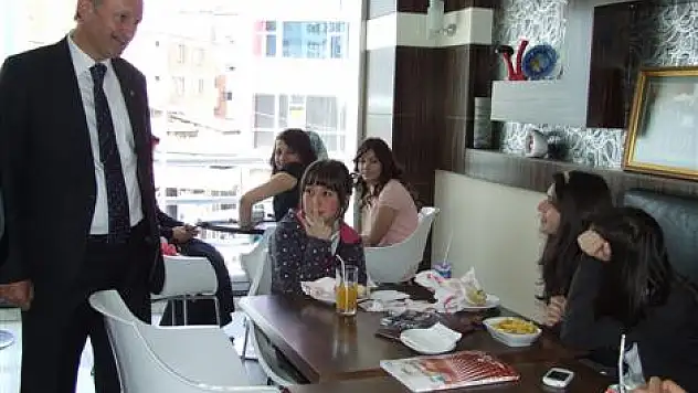 Özden, 'Hastanelerde koğuş sistemi kalktı'