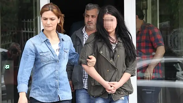 İç çamaşırında 89 paket bonzai ele geçen genç kadına ceza indirimi