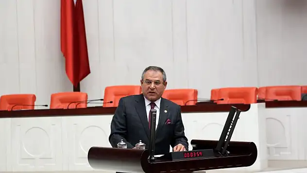 Milletvekili Zeybek okulları sordu!