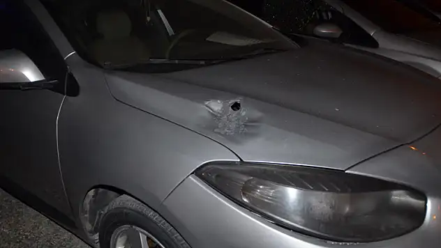 Pompalı tüfekle oto galeriyi kurşunladı