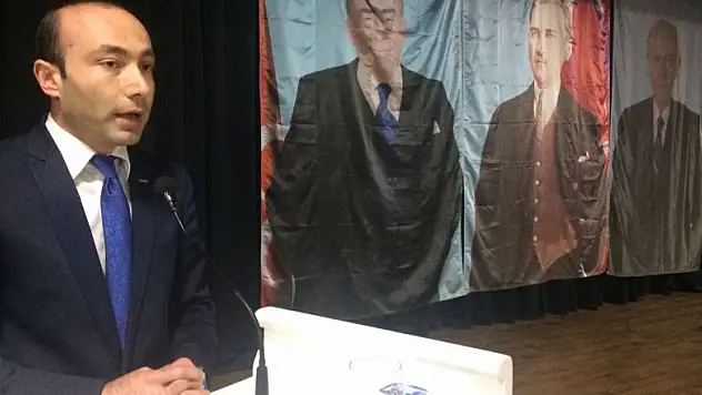 MHP'de 1 günde 3 kongre