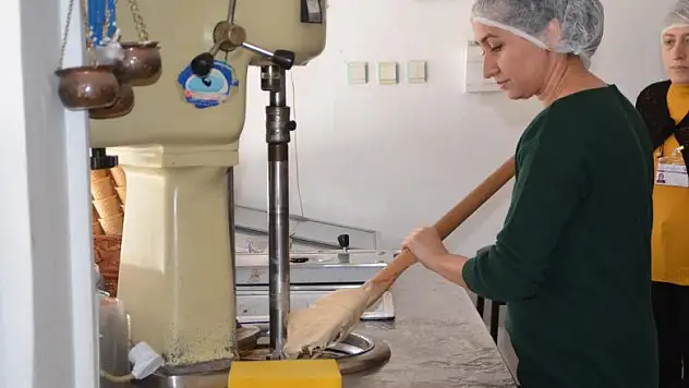  Bafra'da kadınlara dondurmacılık kursu 