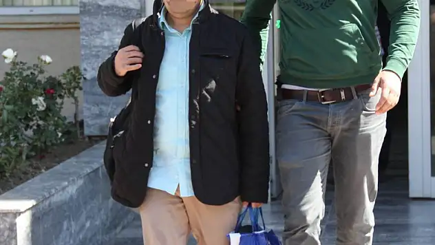  FETÖ'den adliye sevk edilen öğretmen tutukladı