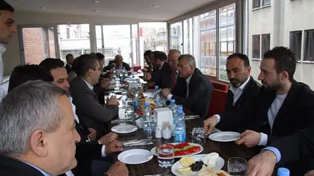 ÖZYER MECİDİYE ESNAFIYLA BULUŞTU