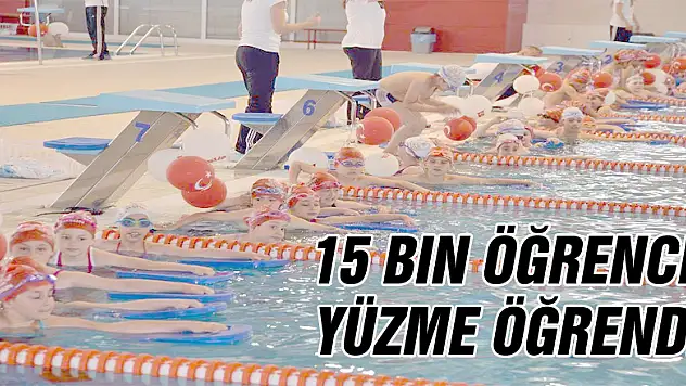  Samsun'da 15 bin öğrenci yüzme öğrendi