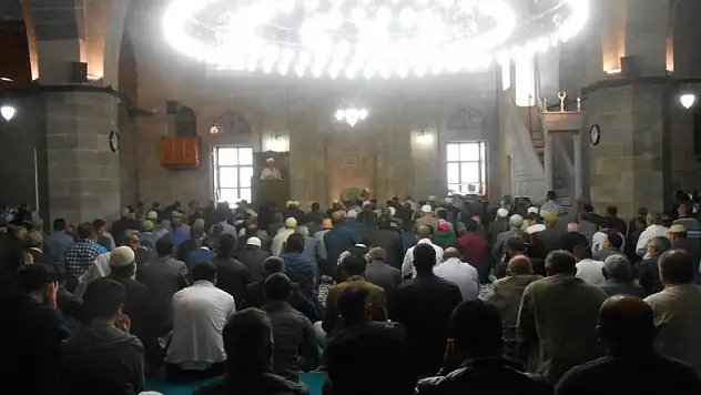 Mehmetçik Vakfı mevlit okuttu