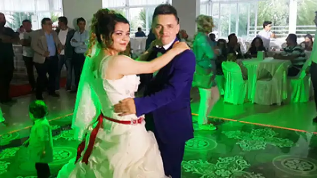 Aşk engel tanımadı