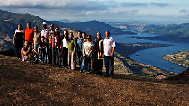 Kapıkaya doğa yürüyüşü ve kültür gezisi yapıldı
