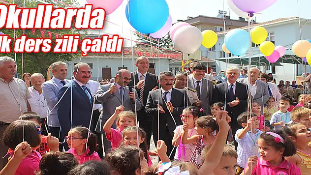 Okullarda ilk ders zili çaldı