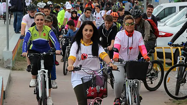 'Kalp' için pedalladılar
