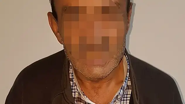  Parkta tacize gözaltı 