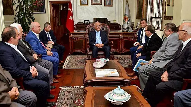 Başkan Yılmaz muhtarlara üretim için seslendi