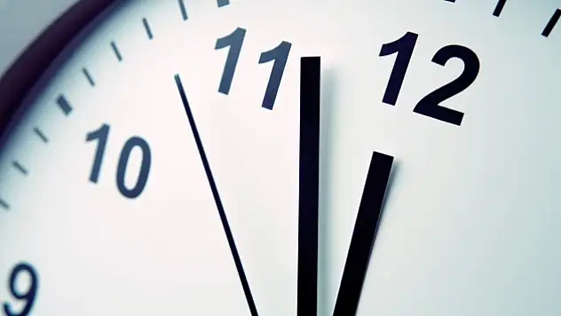 Yaz saati için Bakanlar Kuruluna yetki verildi