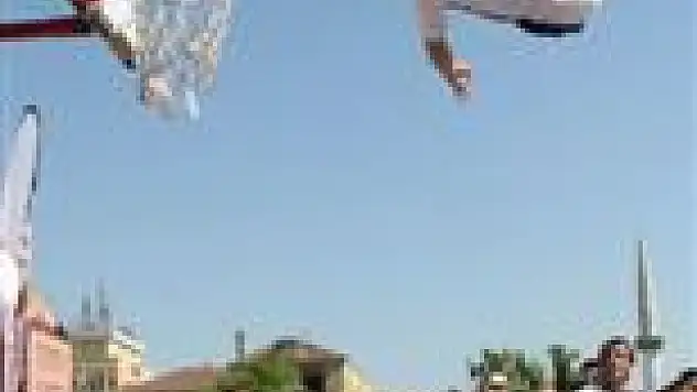 Uçan basketçiler büyüledi