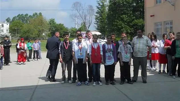 Ağcagüney' de 3' ü bir yerde açılış