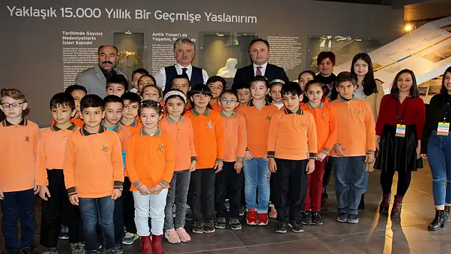 4 bin öğrenci müzede eğitim görmeye başladı