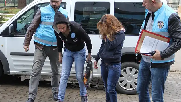 Evlerden hırsızlık zanlısı kızlar yakalandı