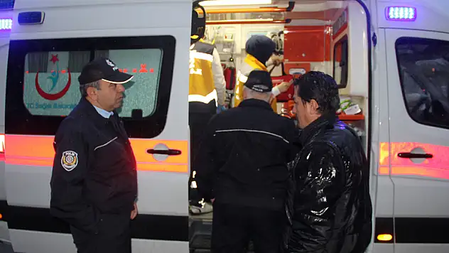 Birlikte alkol aldığı arkadaşını bıçakladı