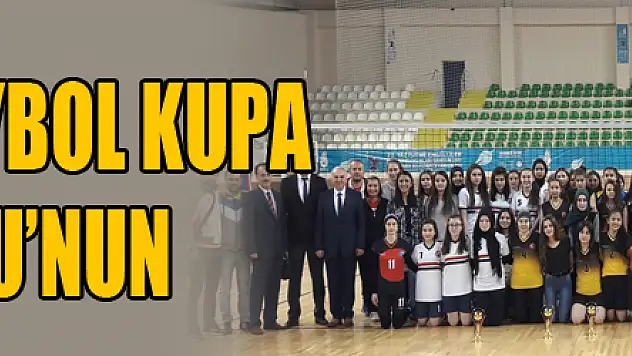 Genç Kız Voleybol kupa Bulutoğlu'nun