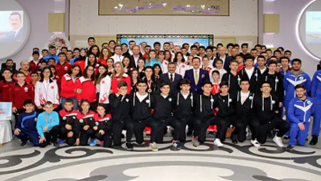 Olimpiyatlarda dereceye giren 118 sporcu ödüllendirildi